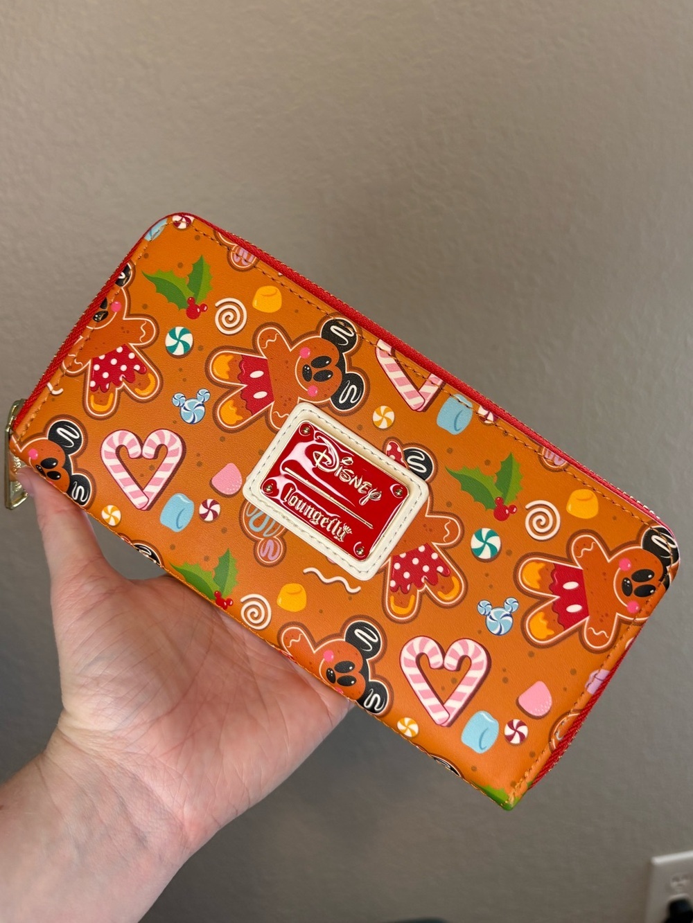 LOUNGEFLY DISNEY GINGERBREAD COOKIE AOP ZIP AROUND WALLET Christmas